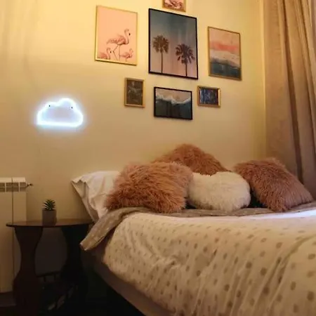 1br Flat In Heart Of W/ View Belgrád