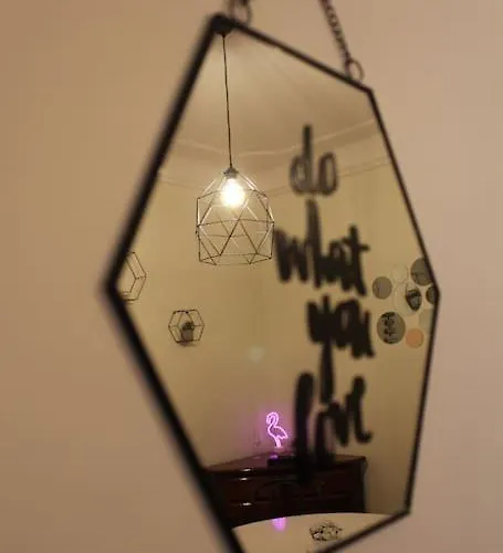 1br Flat In Heart Of W/ View Apartman *